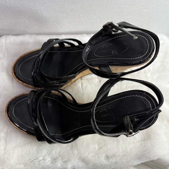 BROWNS Black Patent Strappy Wedges 🖤 - Picture 2 of 9